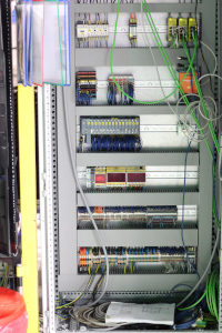 Magna Liberec / Lakovna / Stroj 745, 746, 747 / Elektroměr SE2-PM7 a dvojitý SE2-PM7 - měření hlavního přívodu robotů