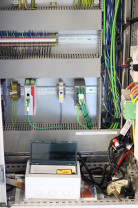 Průběhové měření příkonu v průmyslu - Dočasné měření s instalací za běhu stroje.