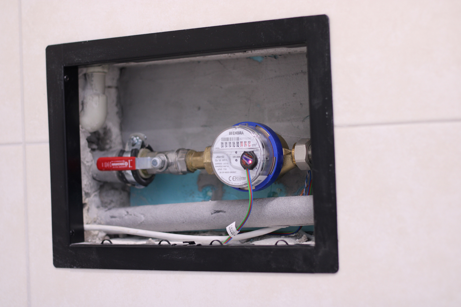 Řitka, bytový dům s 11 byty, MBus vodoměr PU2-WF2 v bytě č. 5